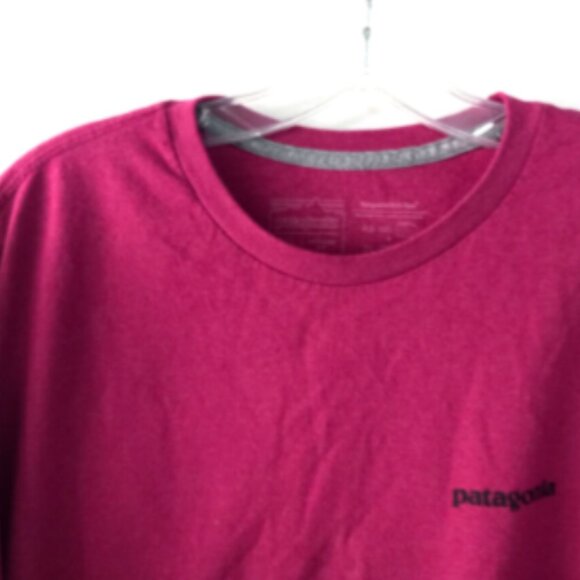 Patagonia Men’s T-Shirt Sz XL Red Purple Logo Graphic Print Short Sleeve Cotton - Picture 5 of 9
